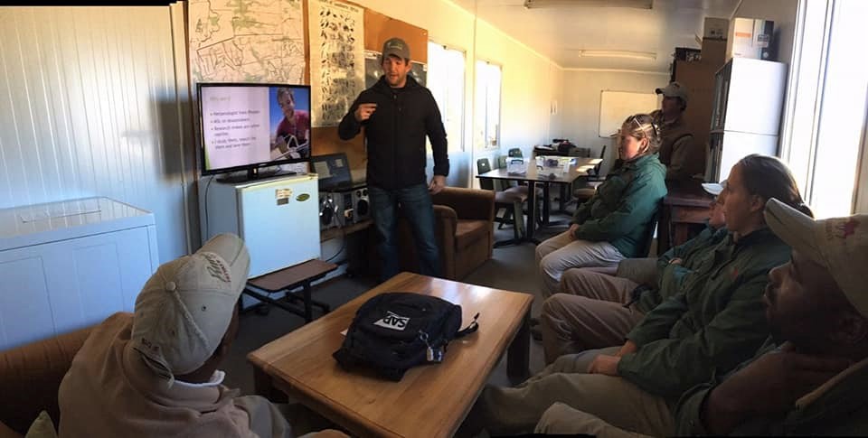 36646925_1919275338122863_8527205022683889664_n